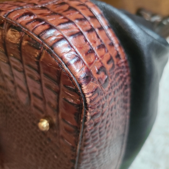 Brahmin Vintage Black & Brown Croc & Tuscan Leather Shoulder Bag - Picture 9 of 16
